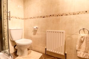 En-Suite- click for photo gallery